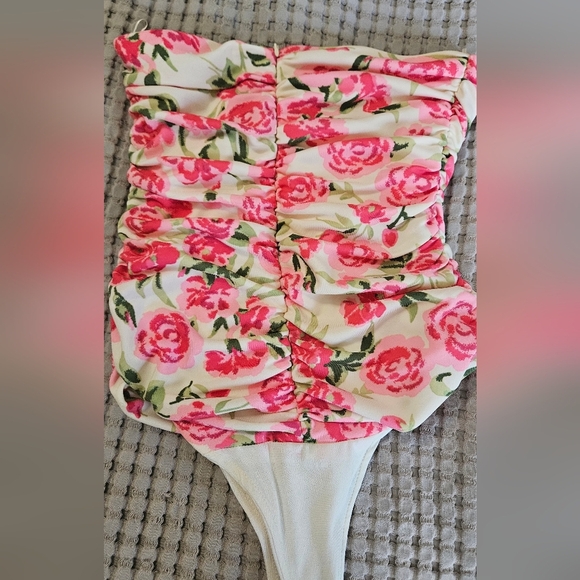 ZARA Bustier Rose Floral Strapless Bodysuit In Pink/green. Size XS - Picture 12 of 15